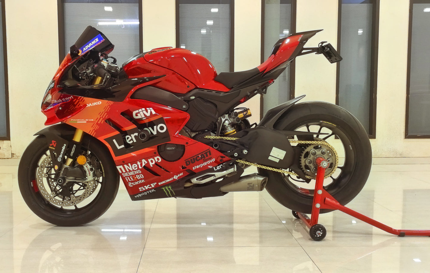 Ducati V4 V4S Full-body Kit (2022 - 24) with Winglet and Tank Cover FULL IMPORTED - SBK Motoparts