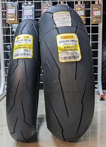 PIRELLI DIABLO SUPERCORSA V3 200/60ZR17 Tubeless 80 W Rear Two-Wheeler Tyre