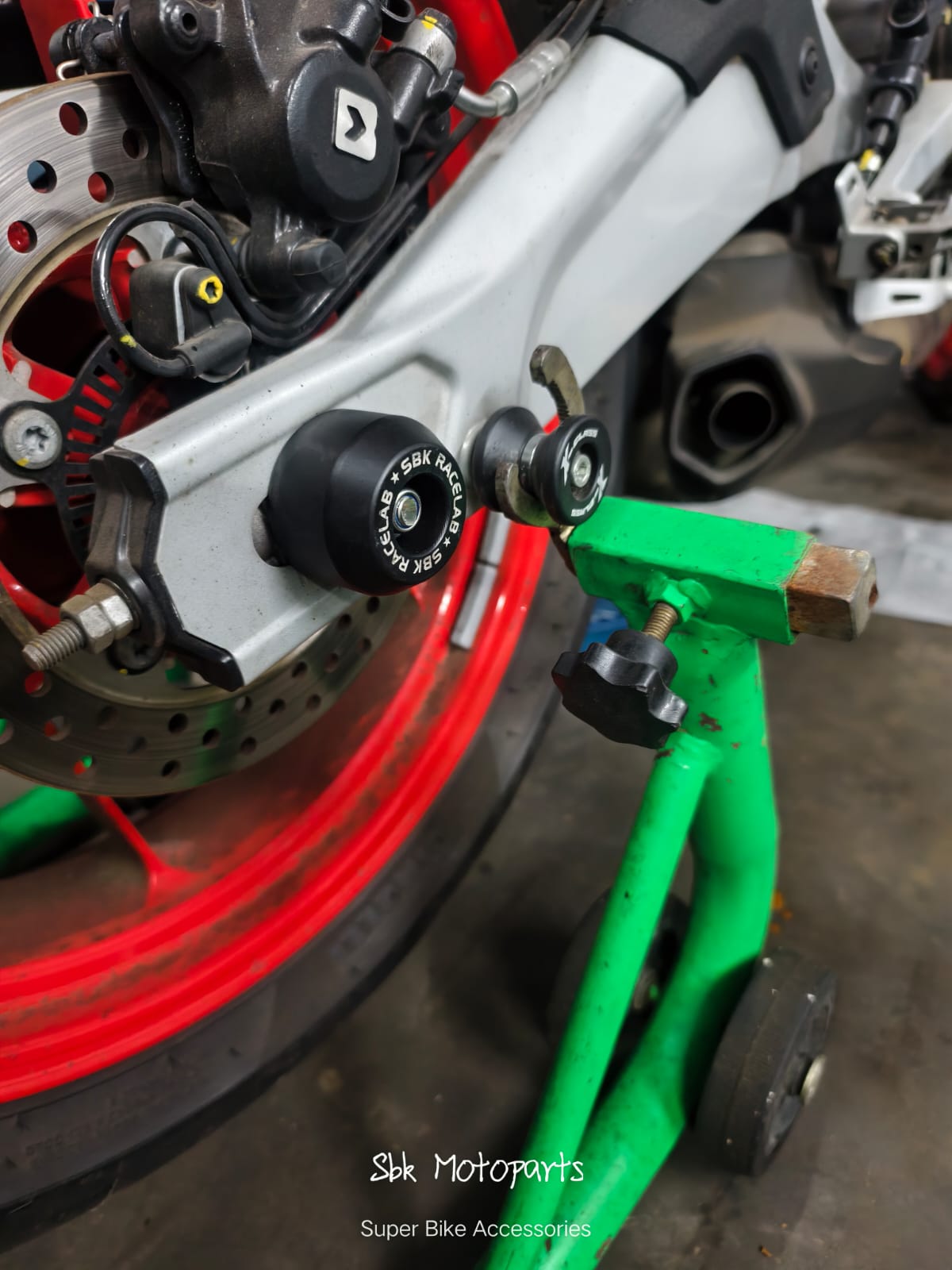 APRILIA RS457 REAR SWING ARM PROTECTION SBK RACELAB