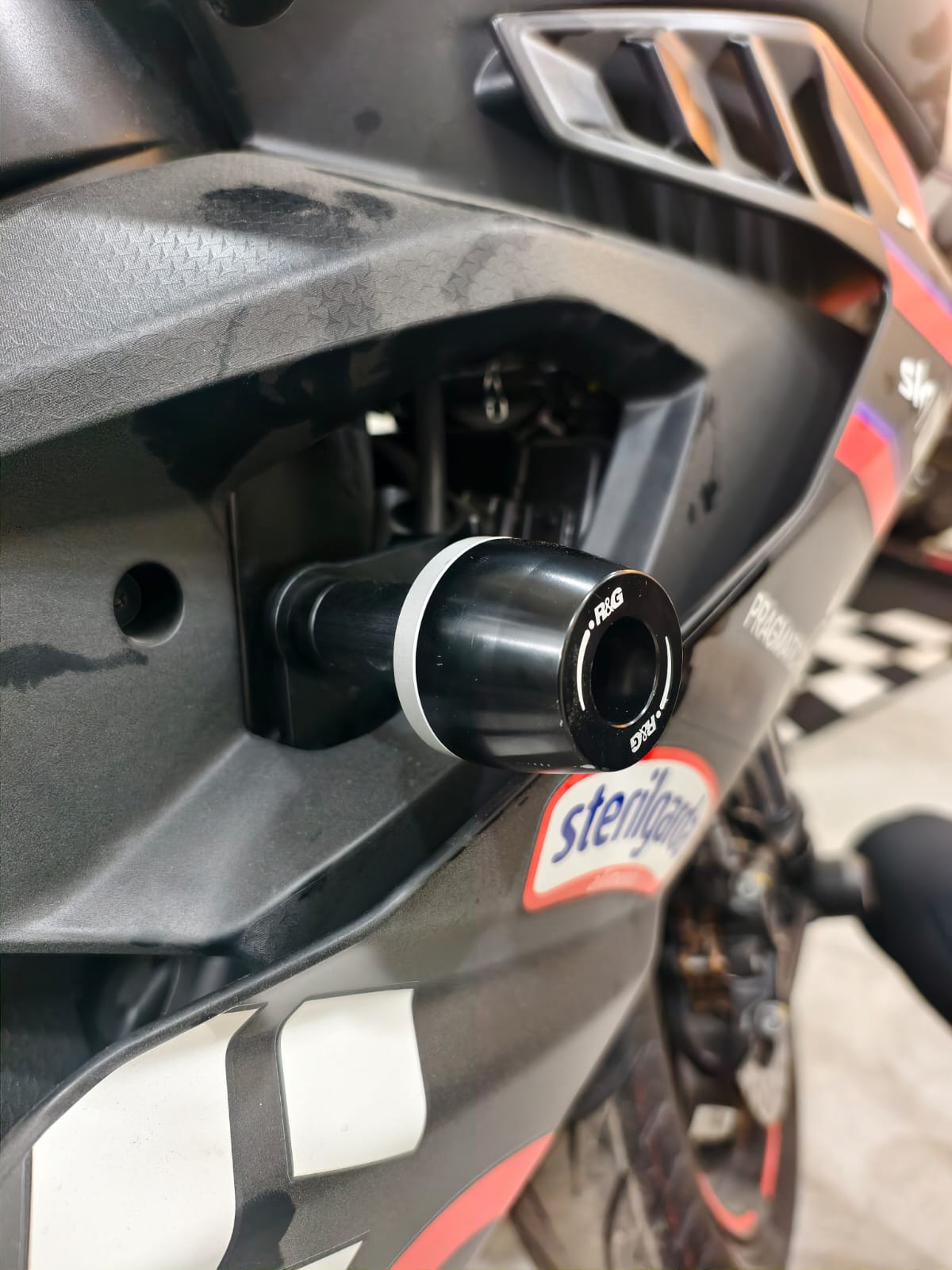 After Market R&G Frame Slider For Aprilia RS 457 And Tuono 457