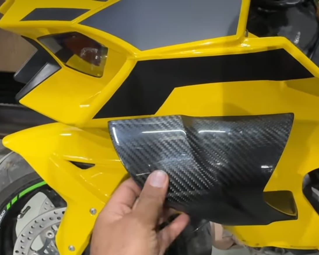 HK Carbon Zx-10R Carbon Fiber Winglet