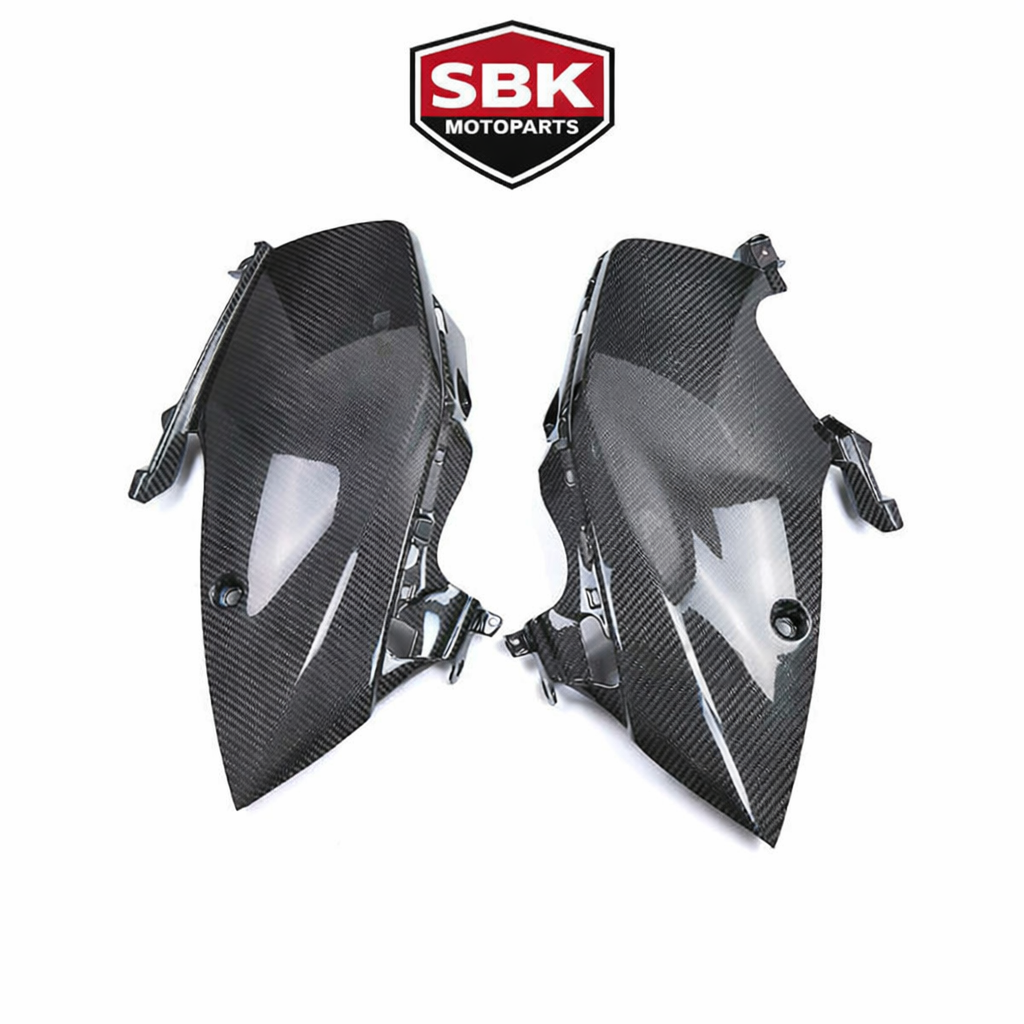 Suzuki GSX1300R Hayabusa 2021+ Carbon Fiber Knee Side Covers Side Panel